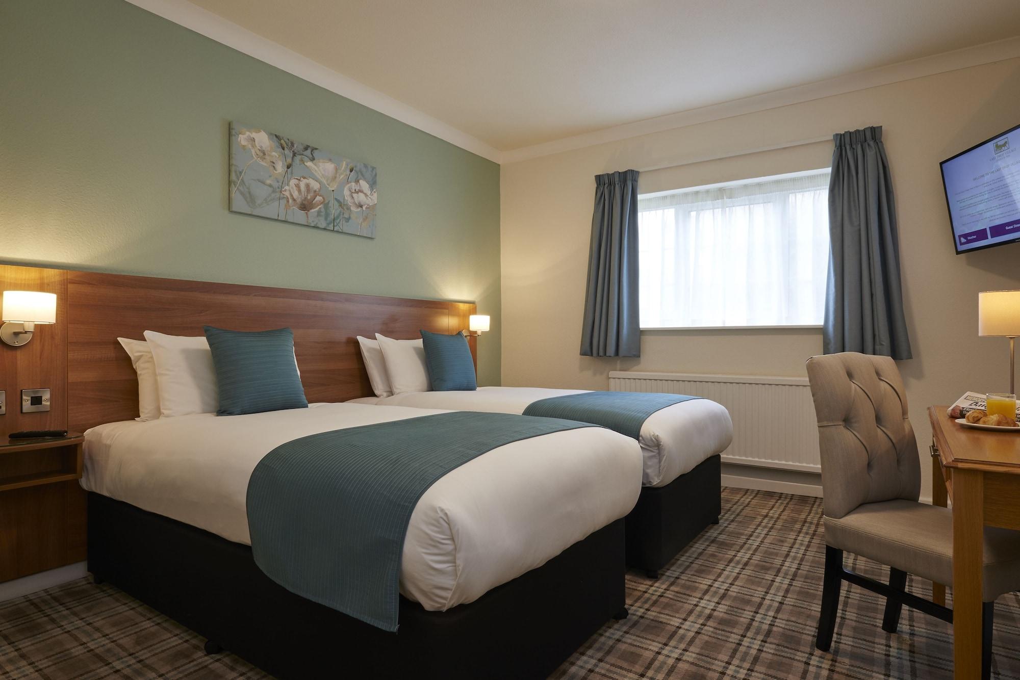 Last Drop Village Hotel & Spa Bolton Esterno foto
