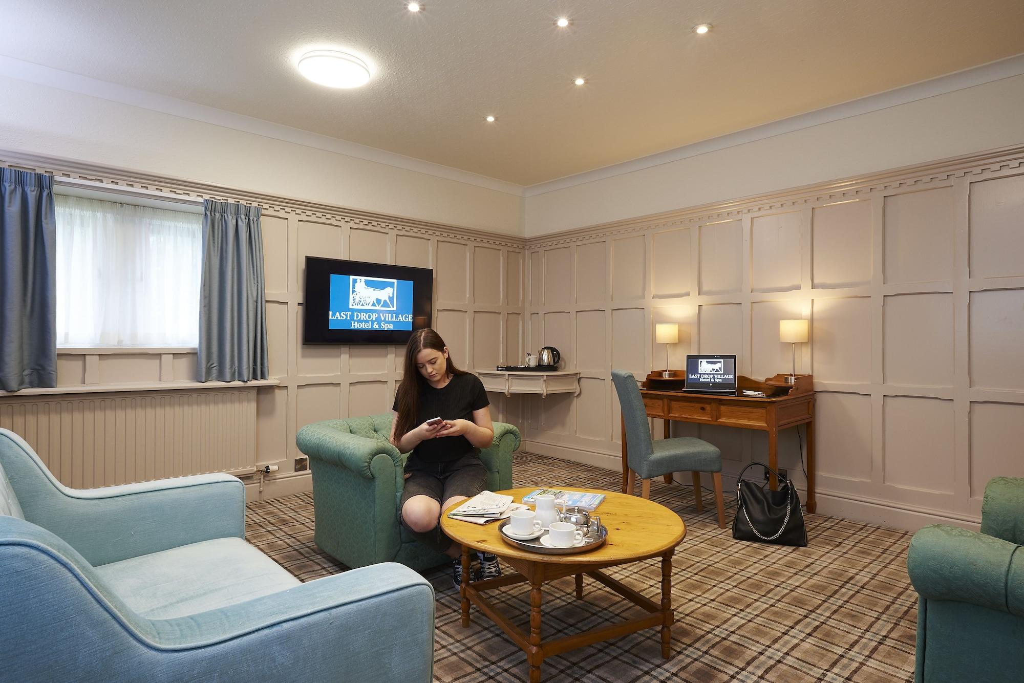 Last Drop Village Hotel & Spa Bolton Esterno foto